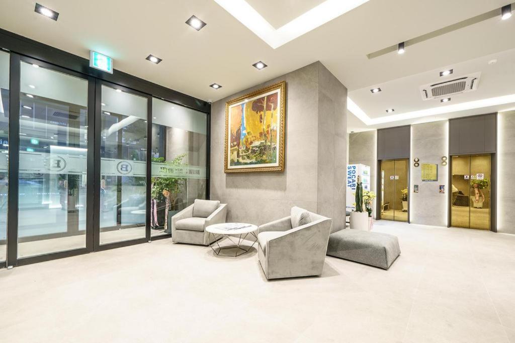 Brown dot hotel Gwangju Sangmu