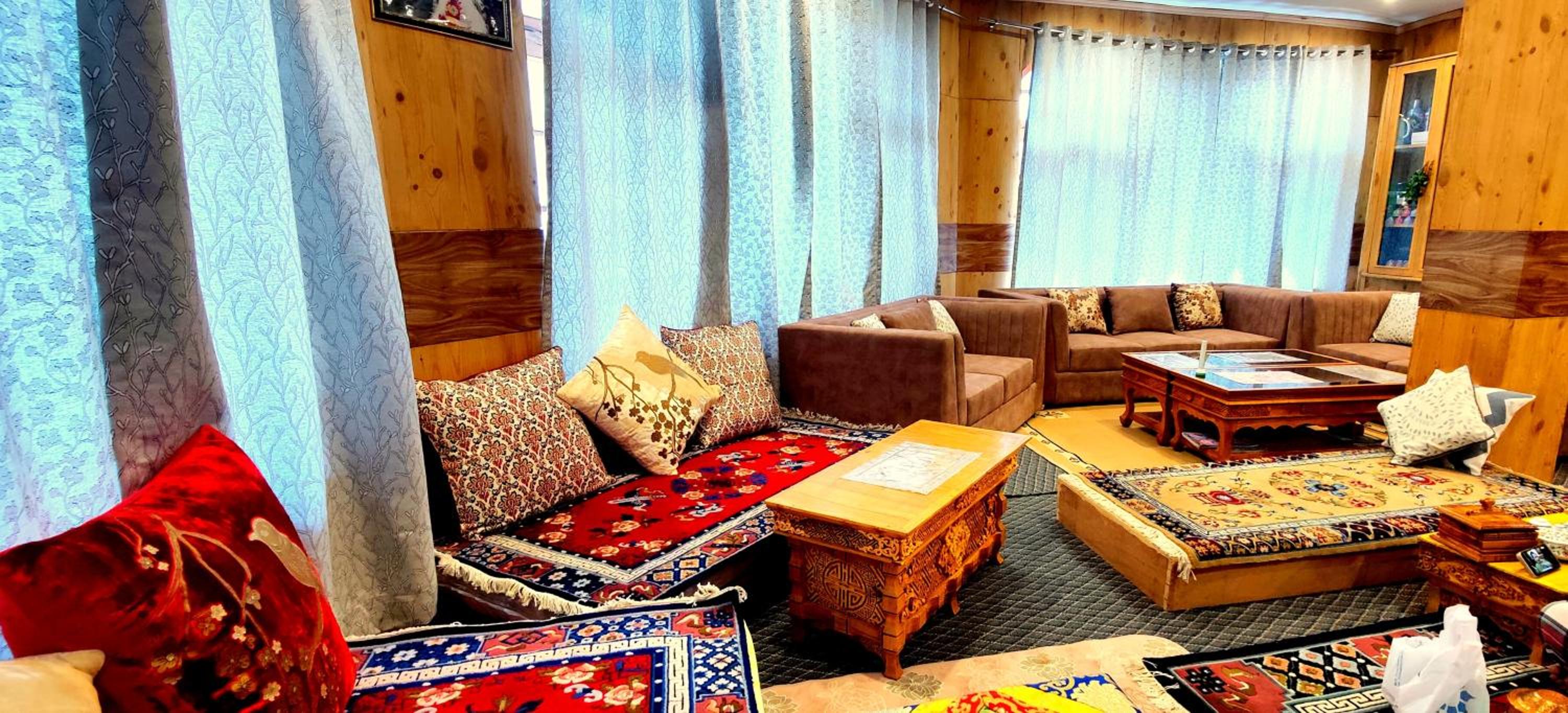 lounge