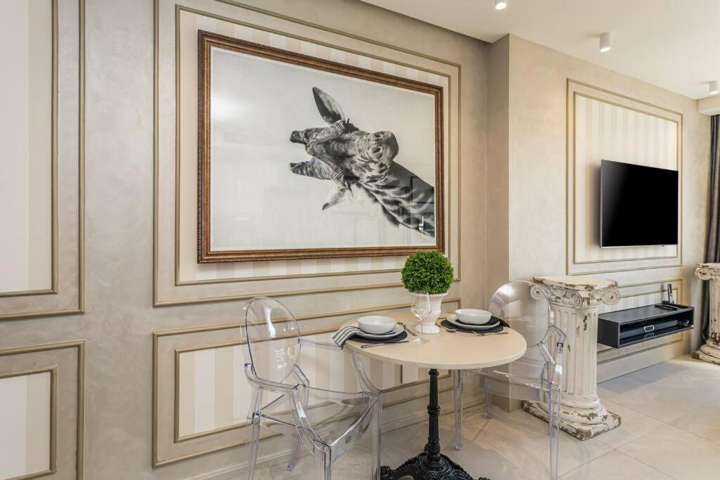 Stylish 1 Bed in De Waterkant Loadshedding Free view 2
