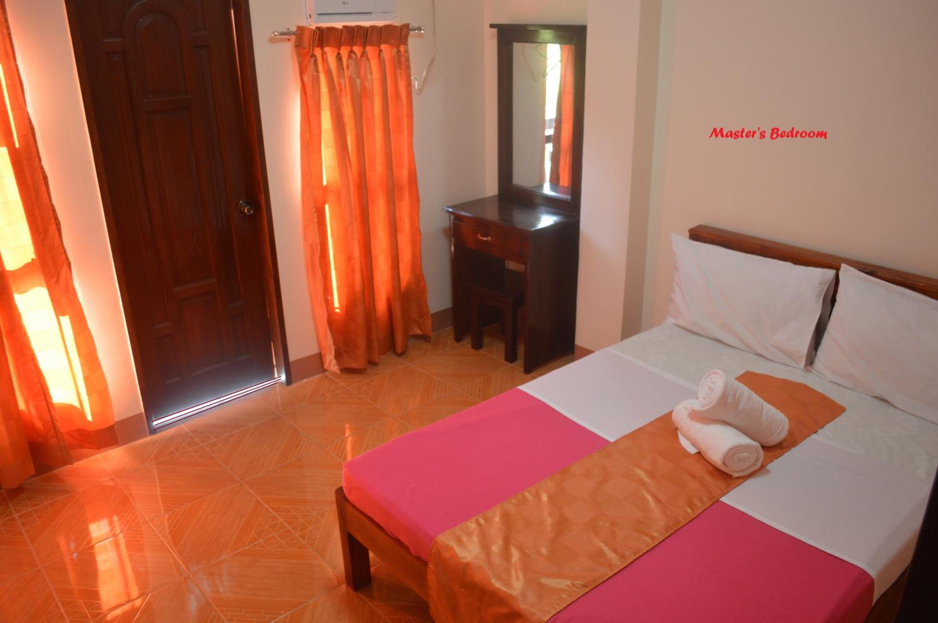 Manora Apartment