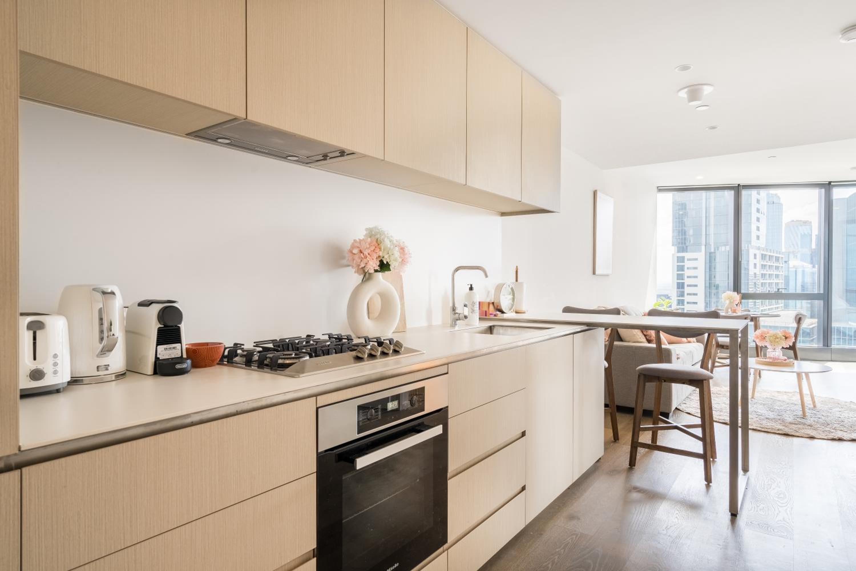 Up on the clouds with a view- 2bed 2bath with