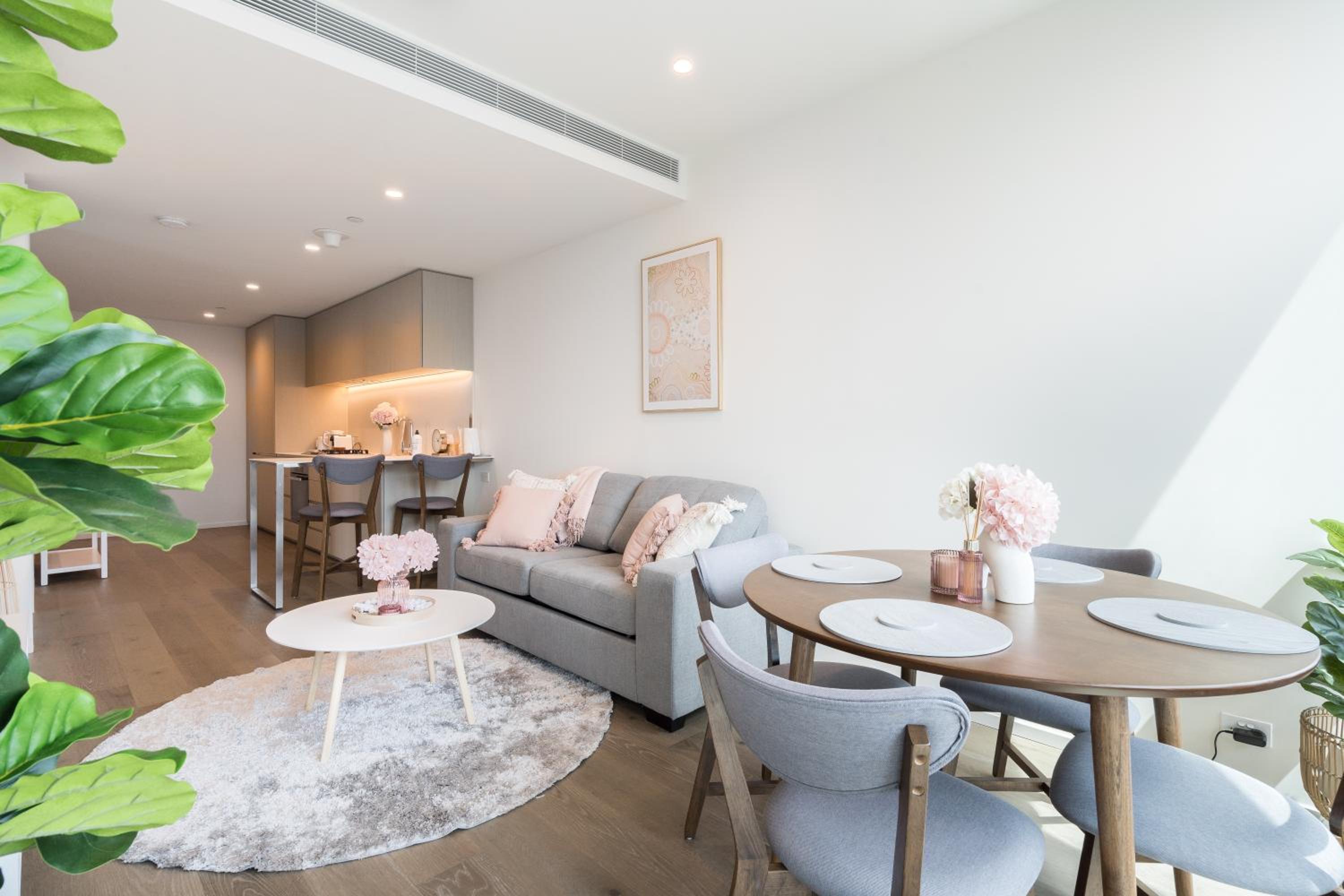 Up on the clouds with a view- 2bed 2bath with
