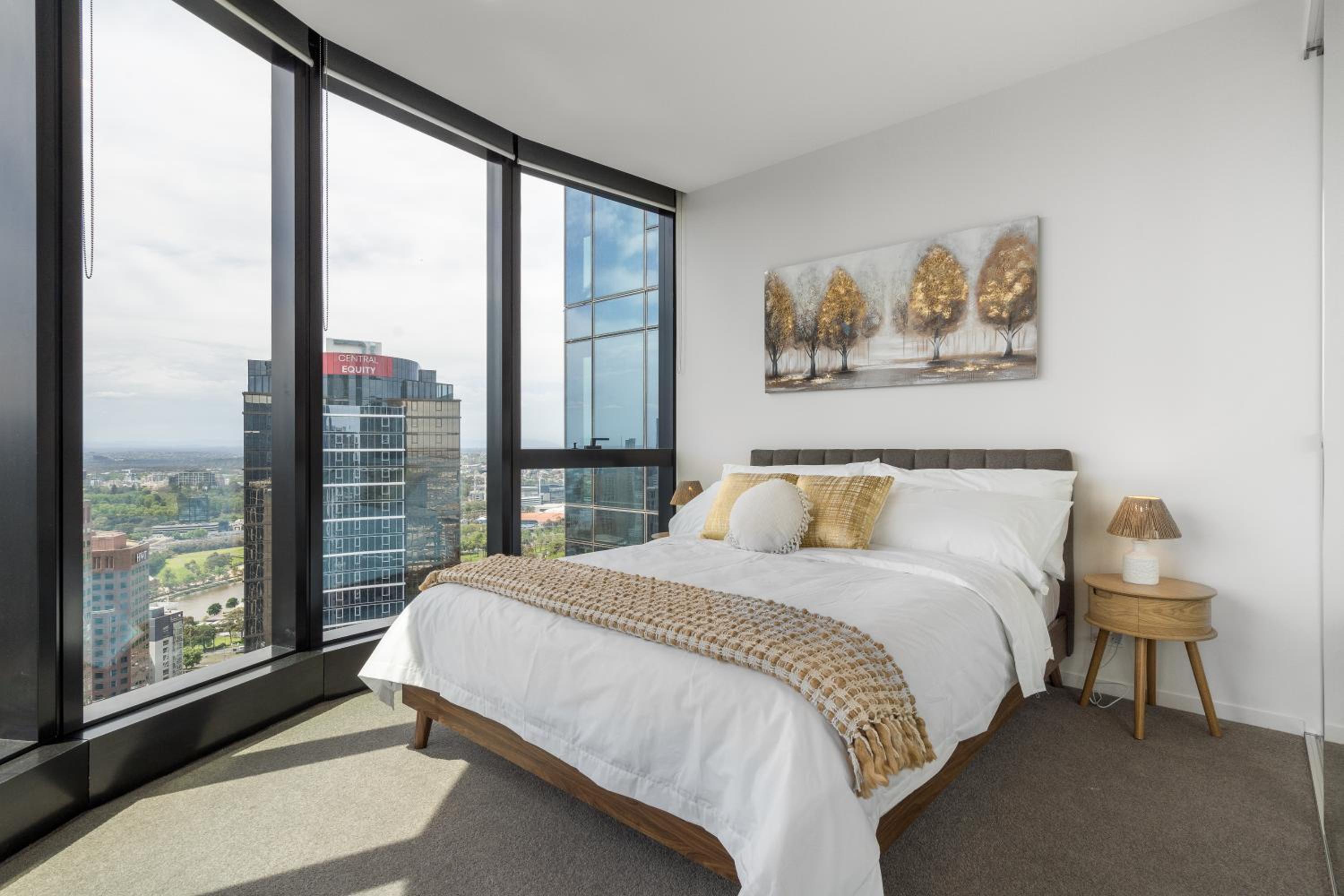 Up on the clouds with a view- 2bed 2bath with