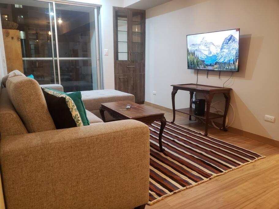 Central, petfriendly family apartment