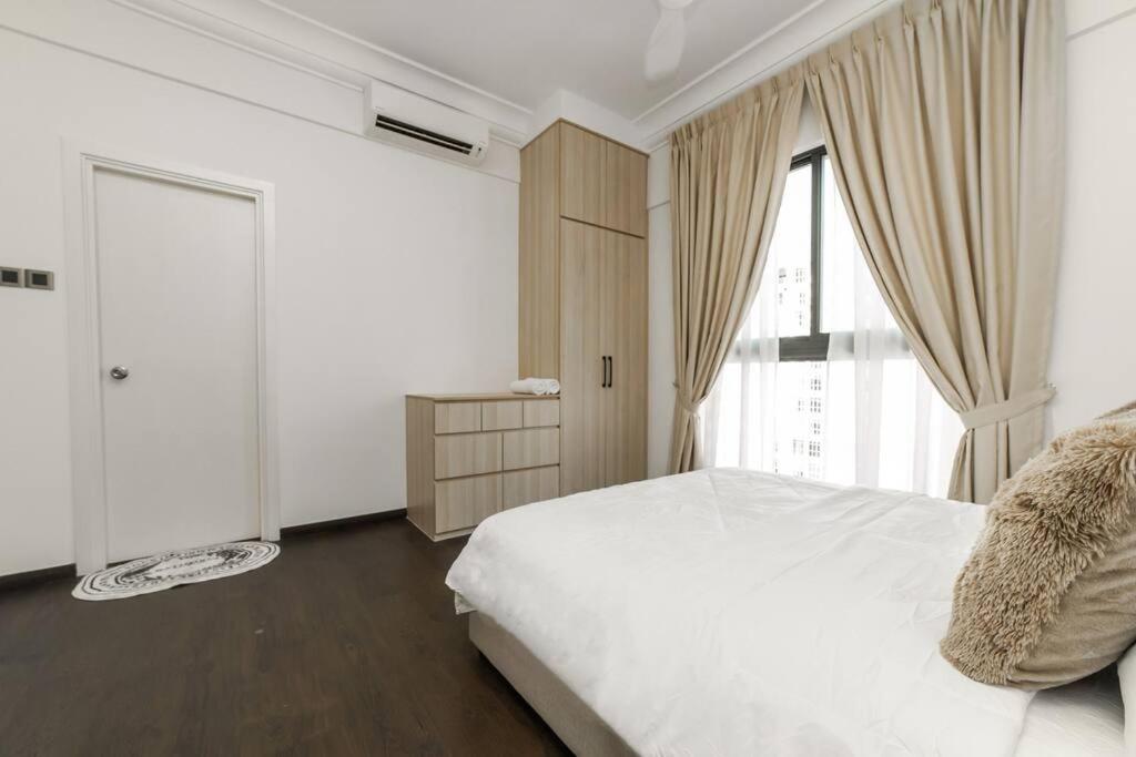 VSummer CozyHaven 4br nr CIQ R&F by Our Stay