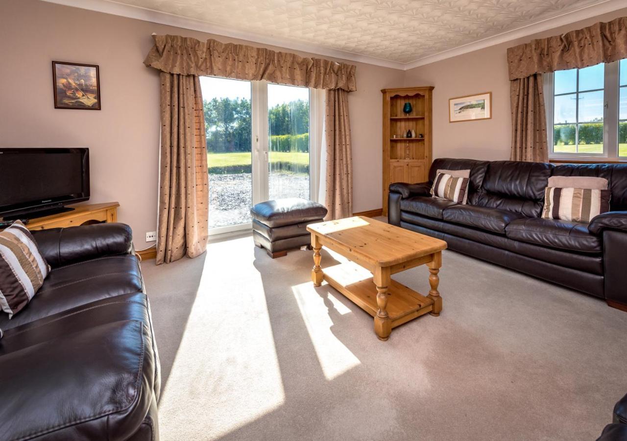5 Bed in Bryncroes oc-llecyn