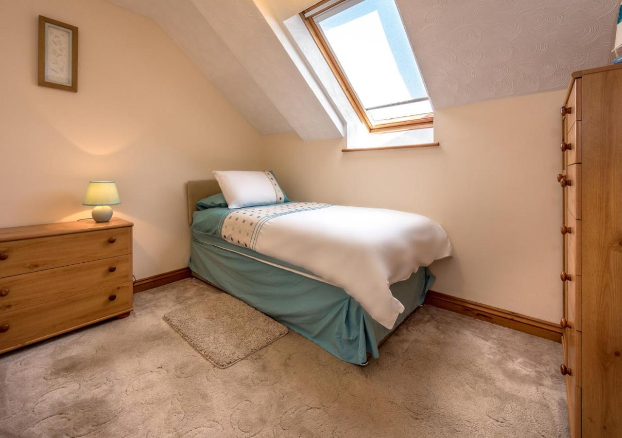 5 Bed in Bryncroes oc-llecyn