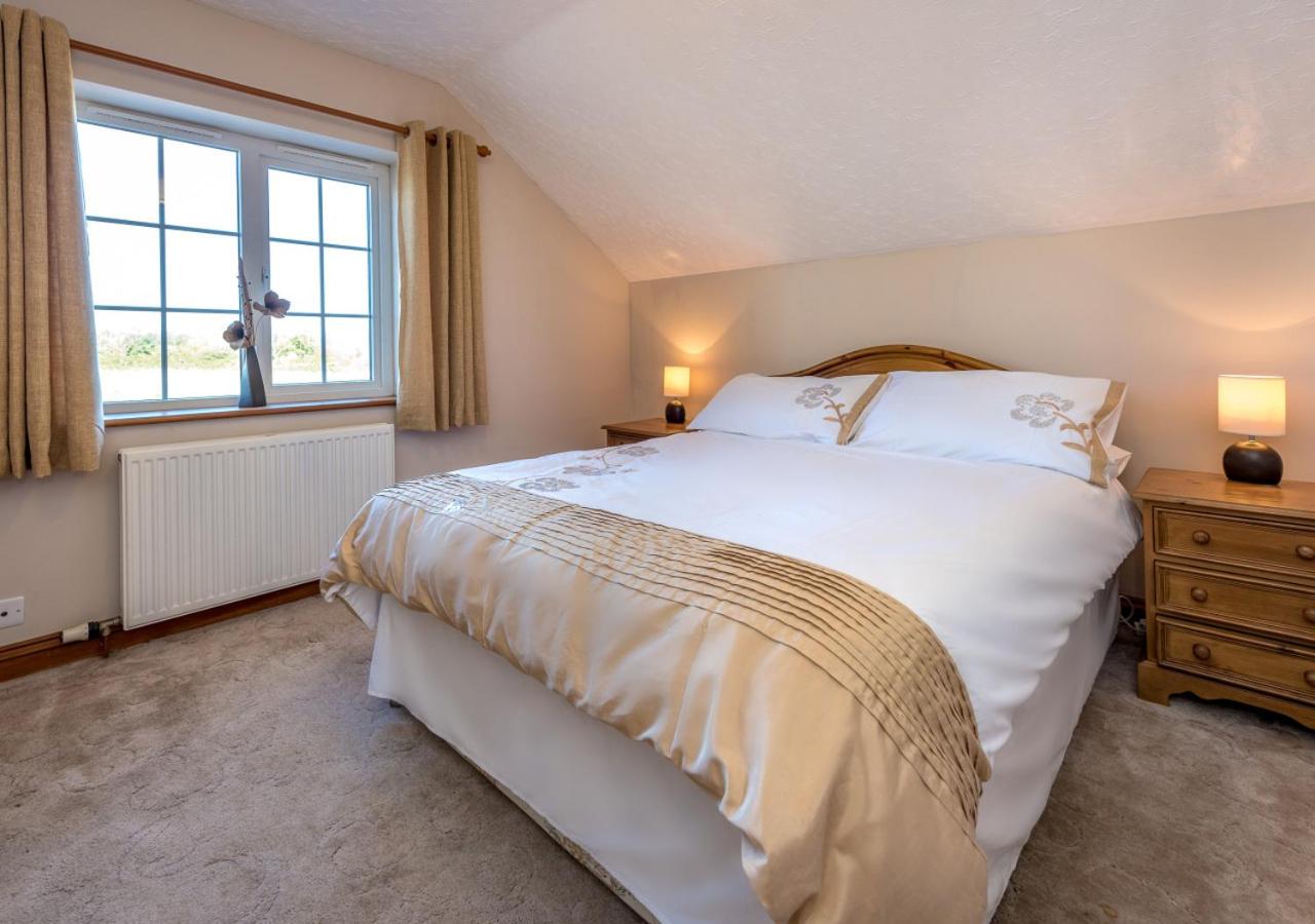 5 Bed in Bryncroes oc-llecyn
