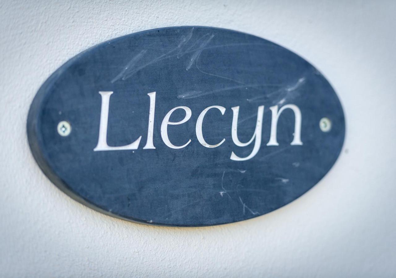 5 Bed in Bryncroes oc-llecyn