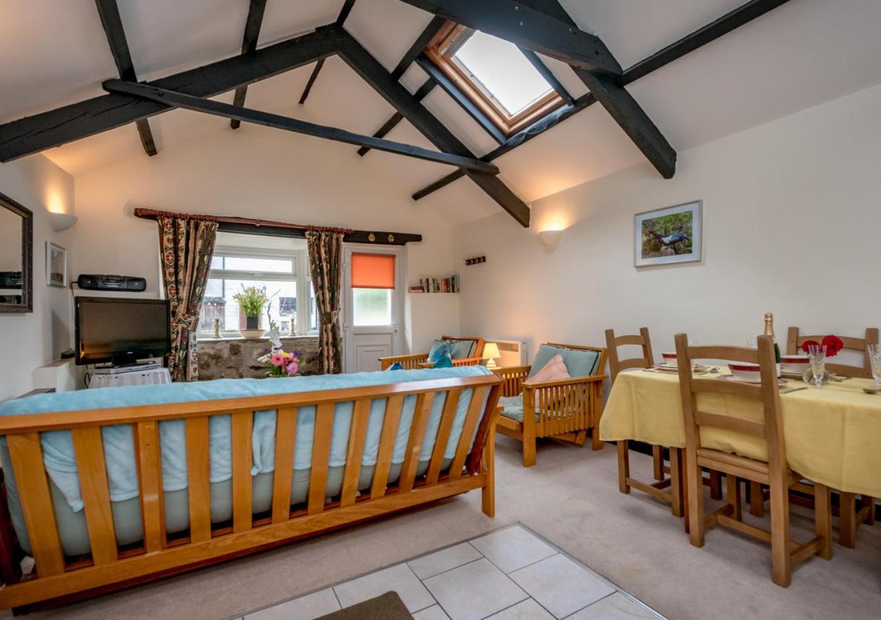 1 Bed in Llanbedrog oc-camell