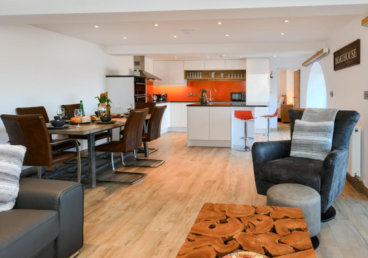3 Bed in Llanbedrog oc-tidesr view 4
