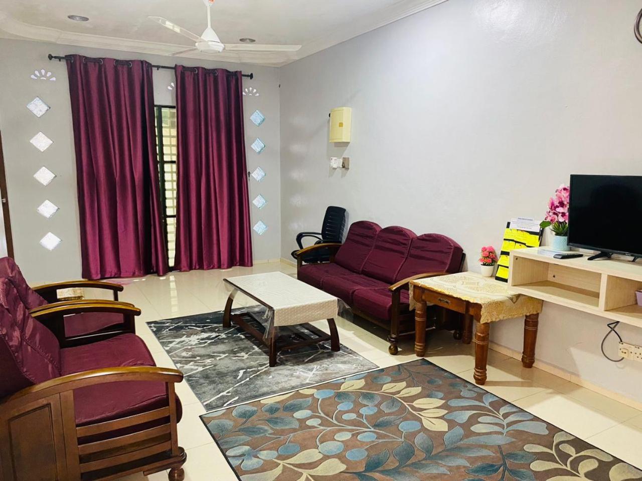 ZR Homestay Kemaman dengan 3 Bilik Tidur 2 Bilik Air photo 1