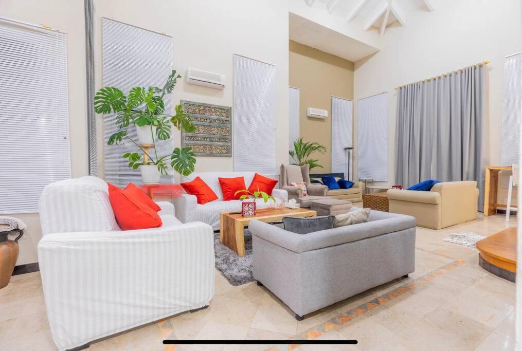 LaGita Carita Villa view 4