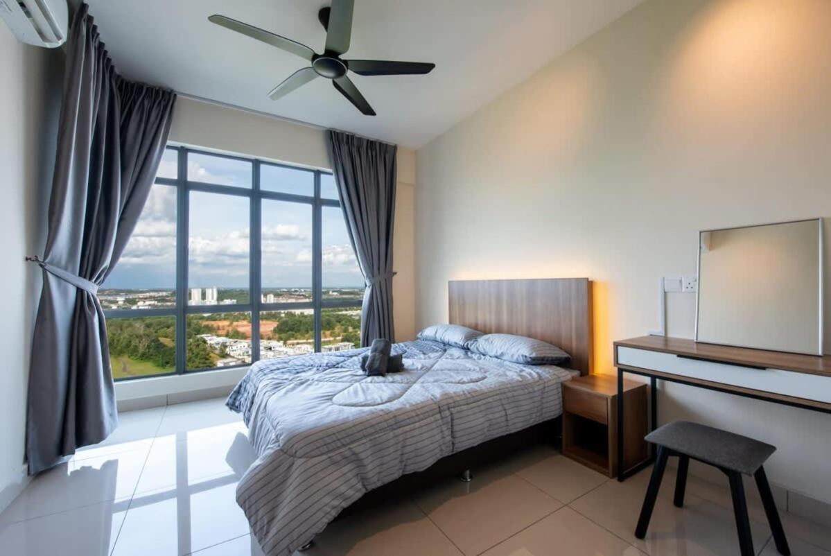 Modern & Cozy 3BR Apt ARC at Austin Free Parking