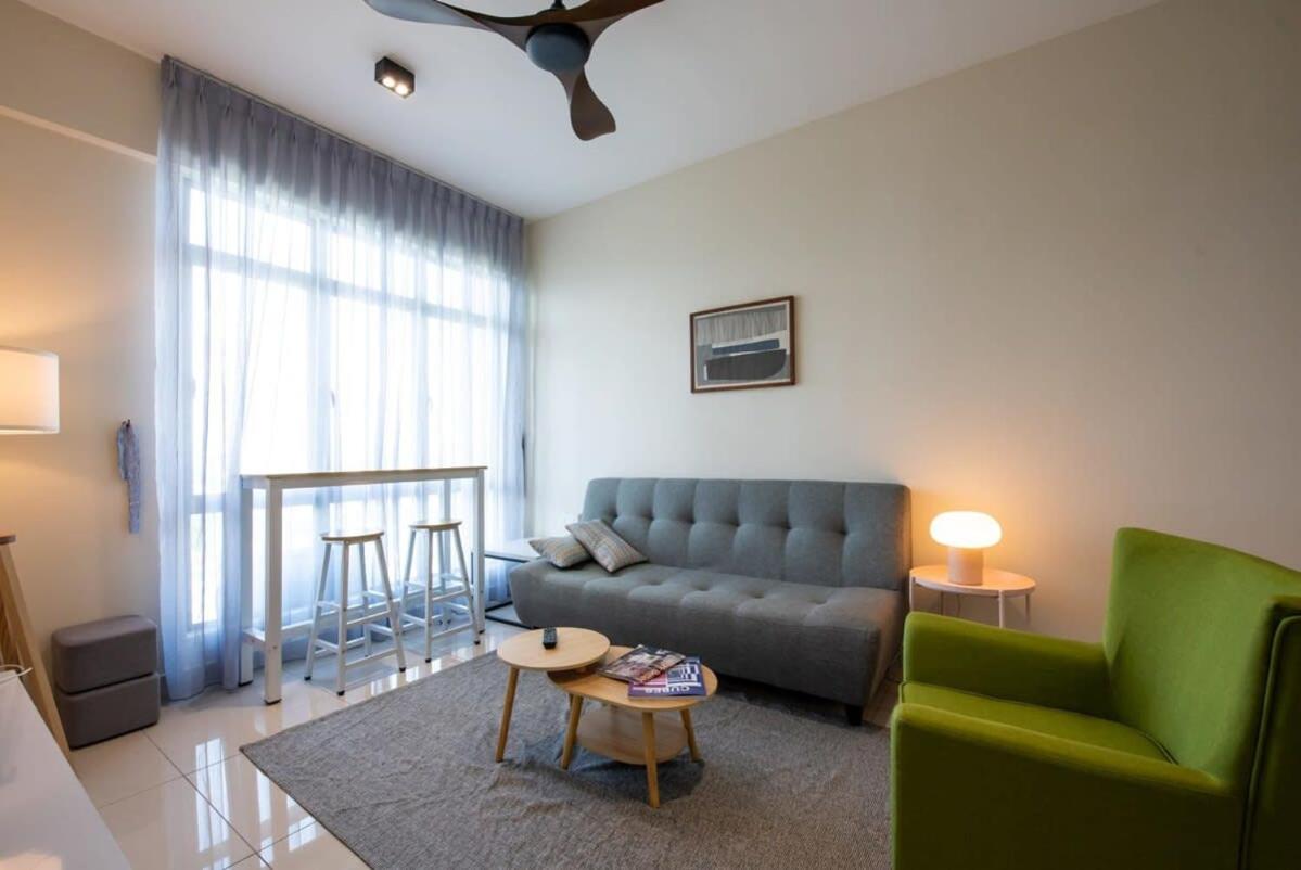 Modern & Cozy 3BR Apt ARC at Austin Free Parking
