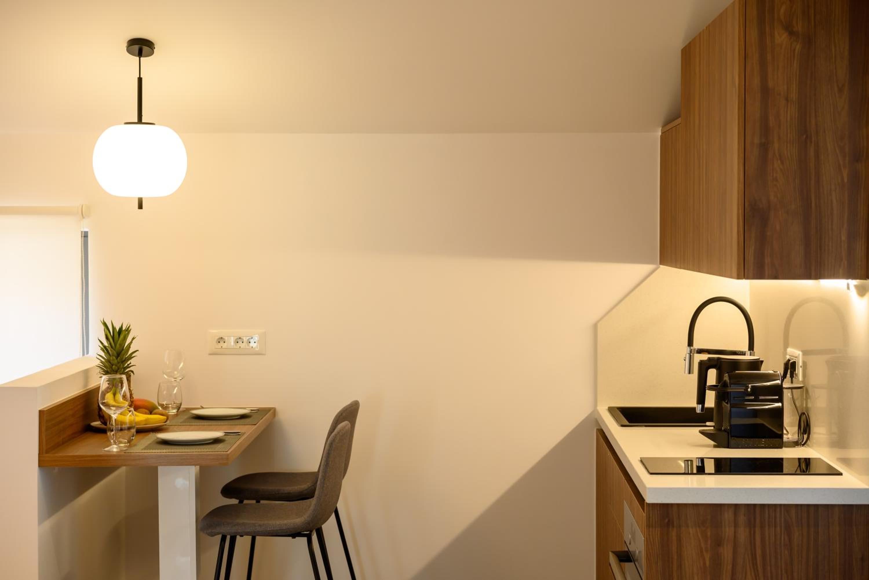 Αntheon Apartment 3 view 4
