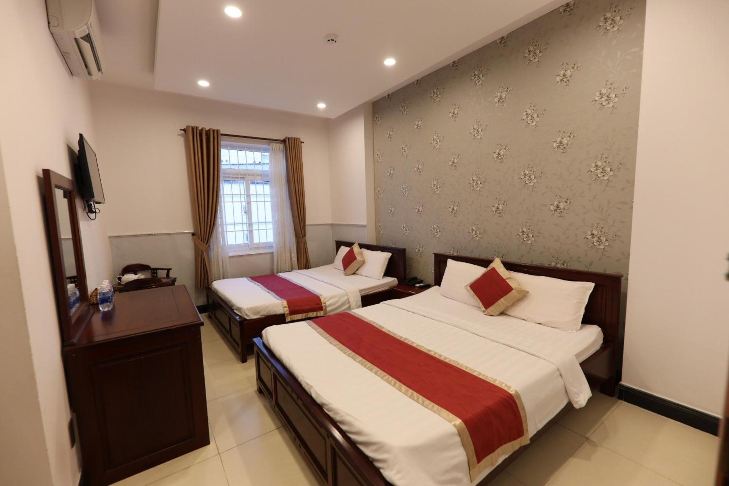 Vĩnh Phong 2 Hotel PQ - by BAY LUXURY view 3
