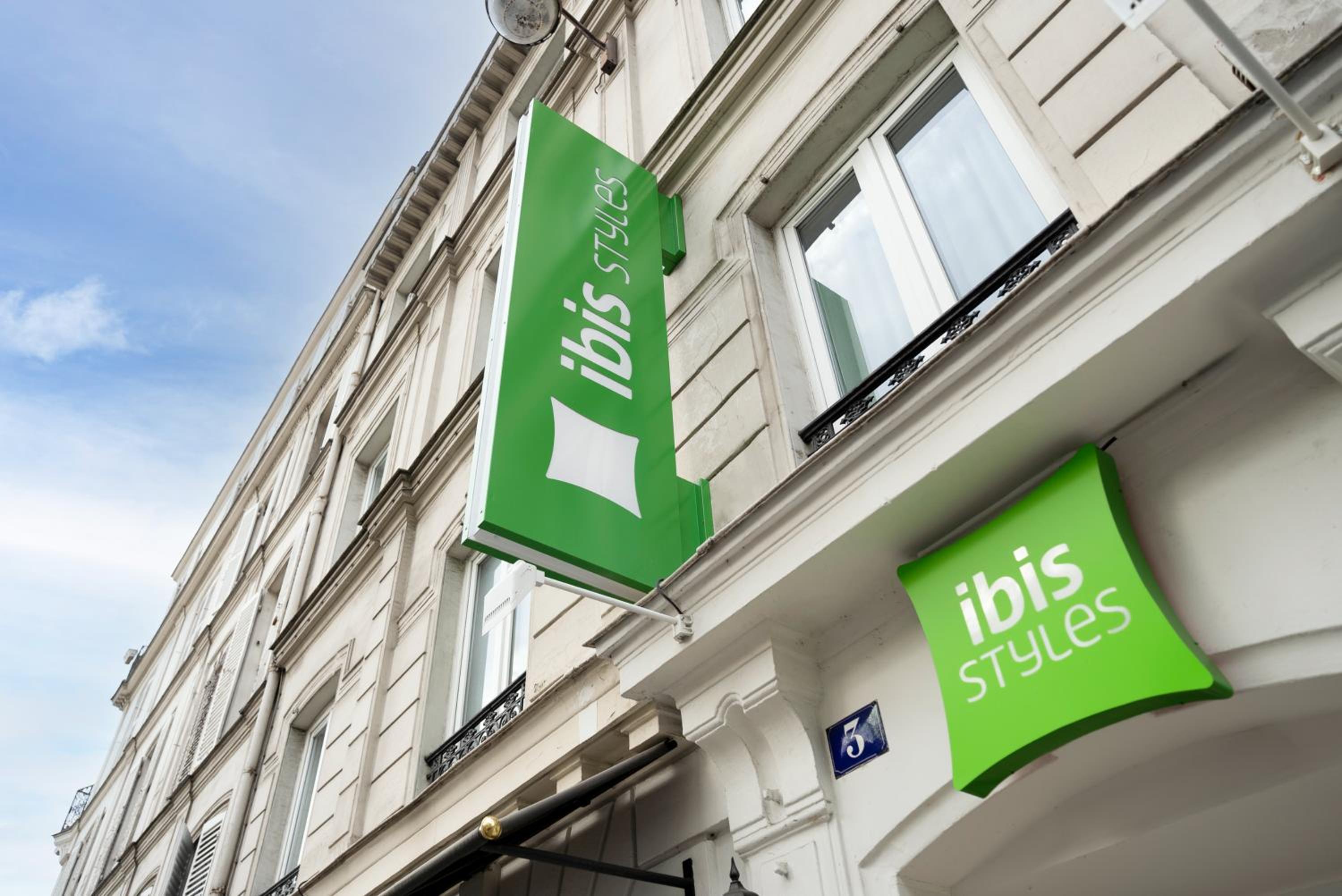 ibis styles Paris Montmartre Batignolles