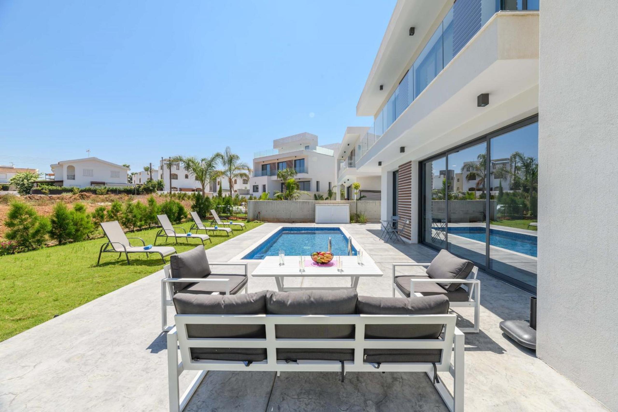 By The Beach - White Coral Villa