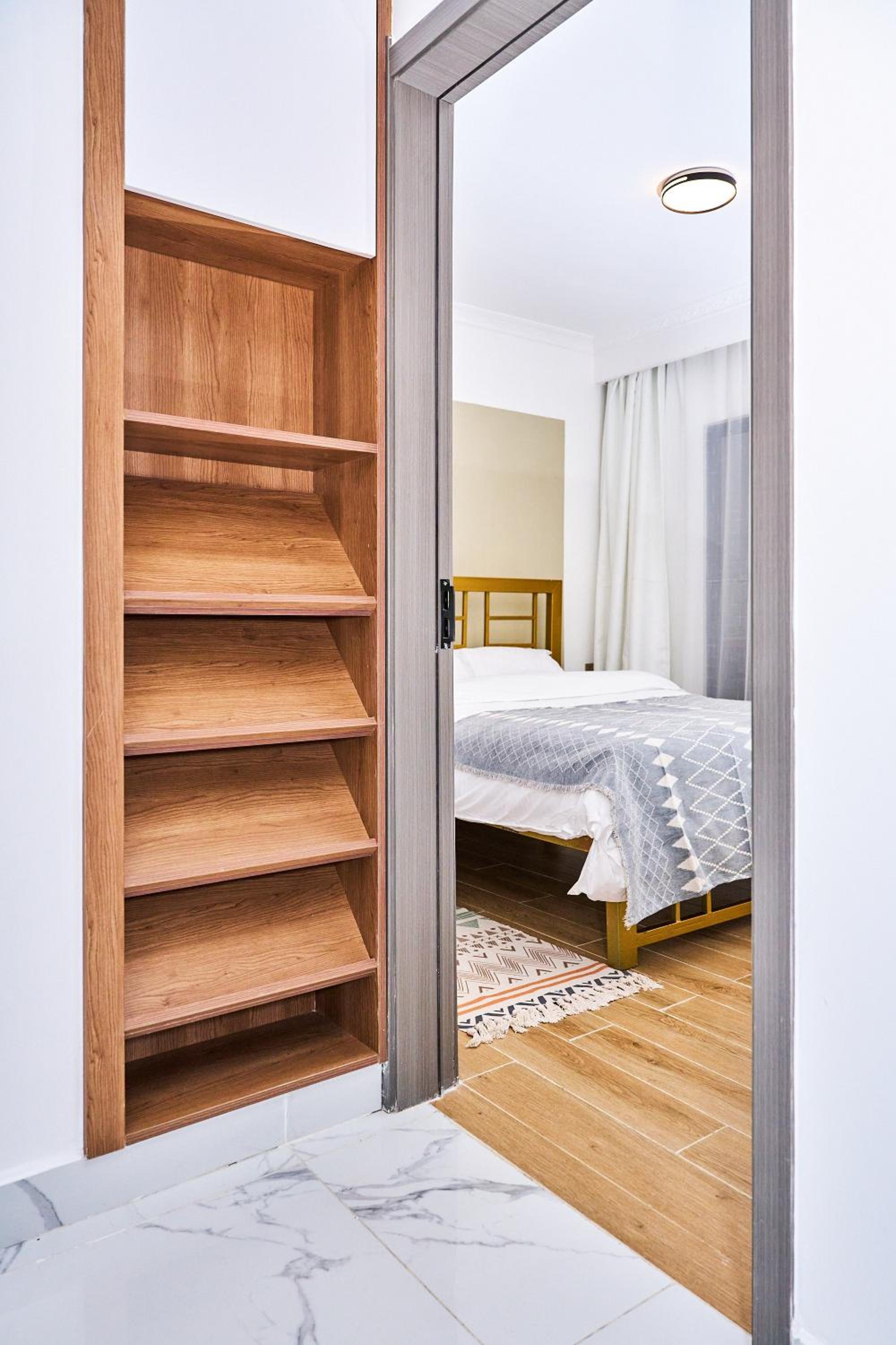 Reny Lux Suites photo 4