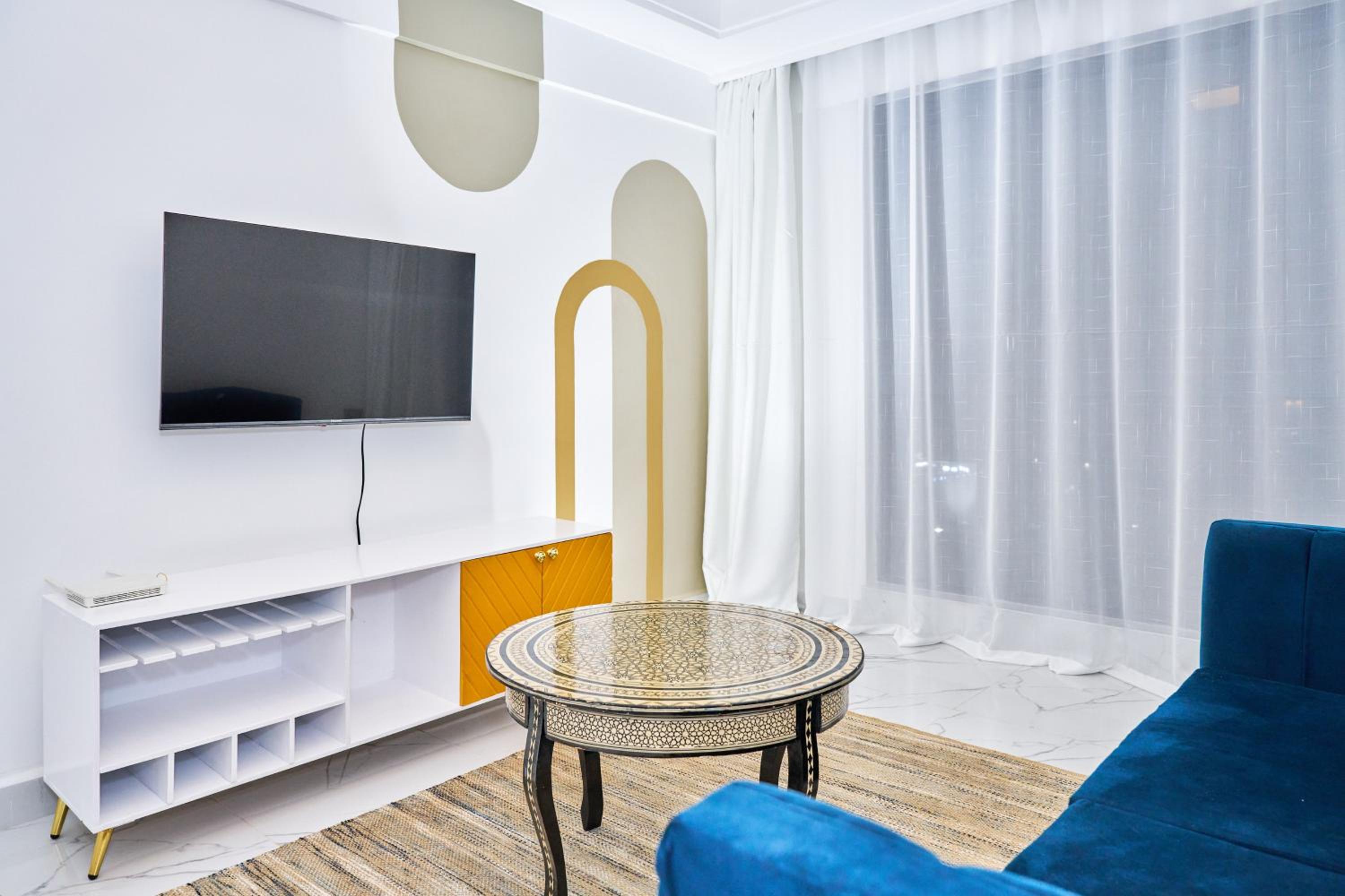 Reny Lux Suites photo 5