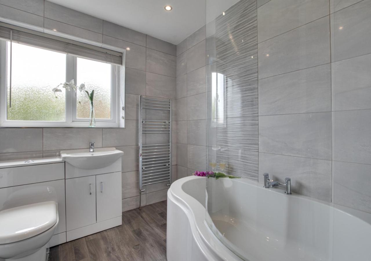 3 Bed in Ravenscar oc-sa397