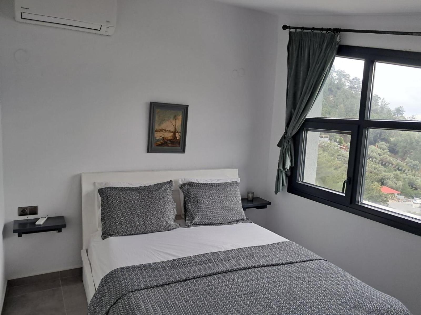 Waterview Villa