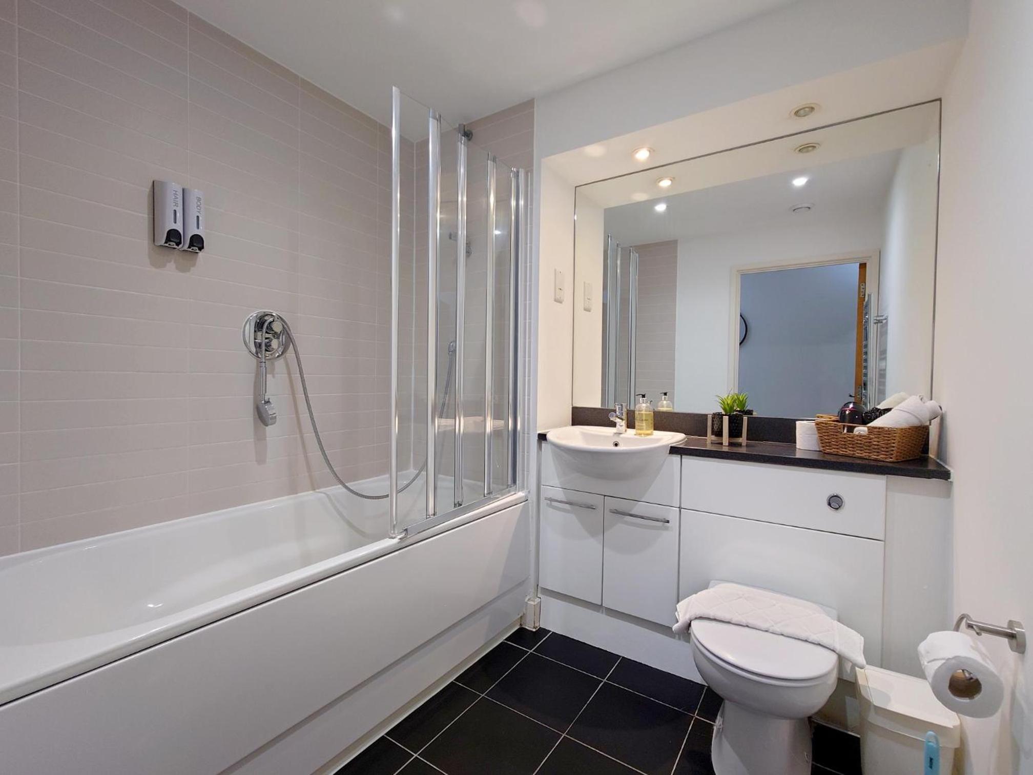 Luxury Dockview 3 Beds Excel London