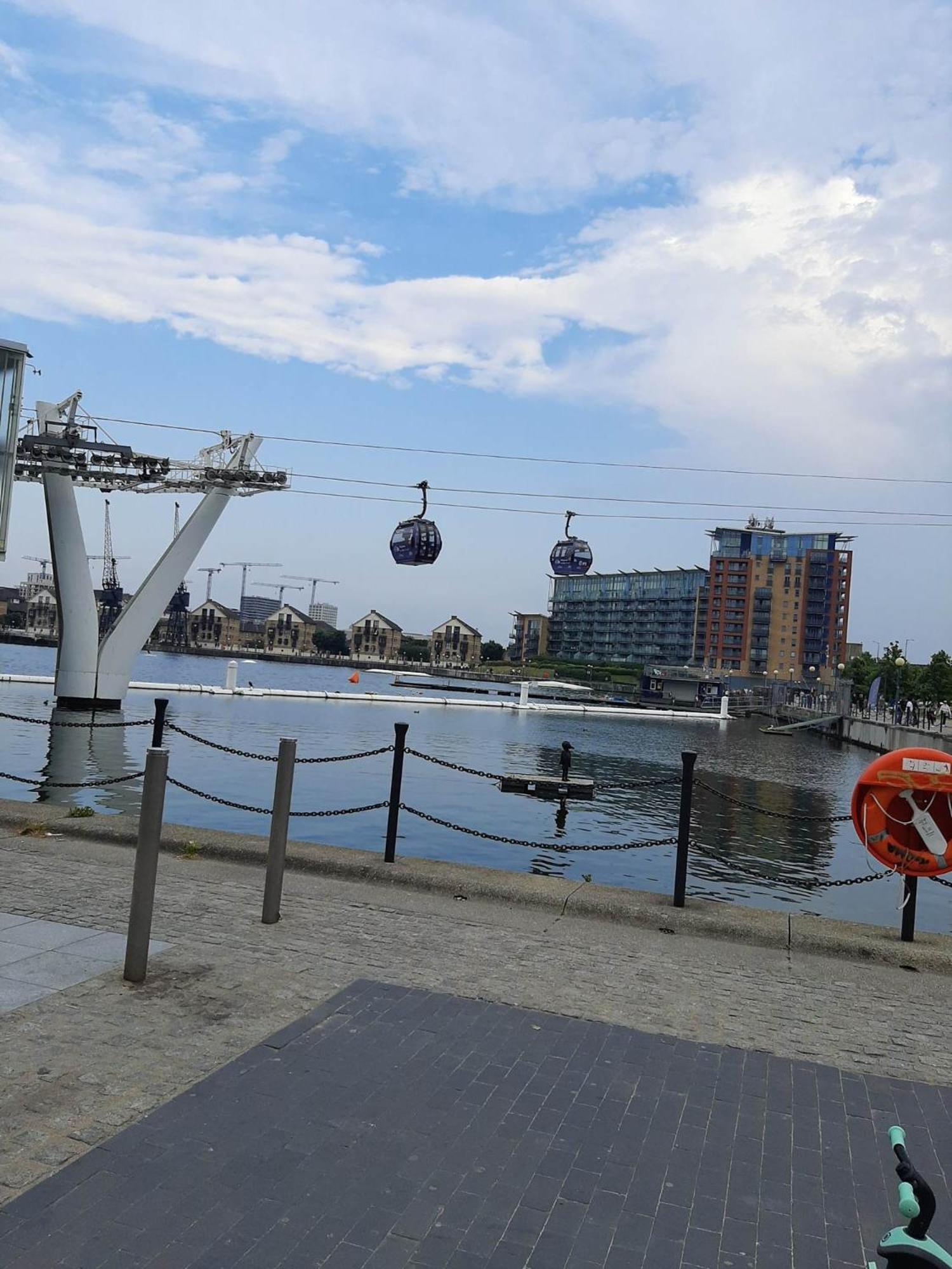Luxury Dockview 3 Beds Excel London