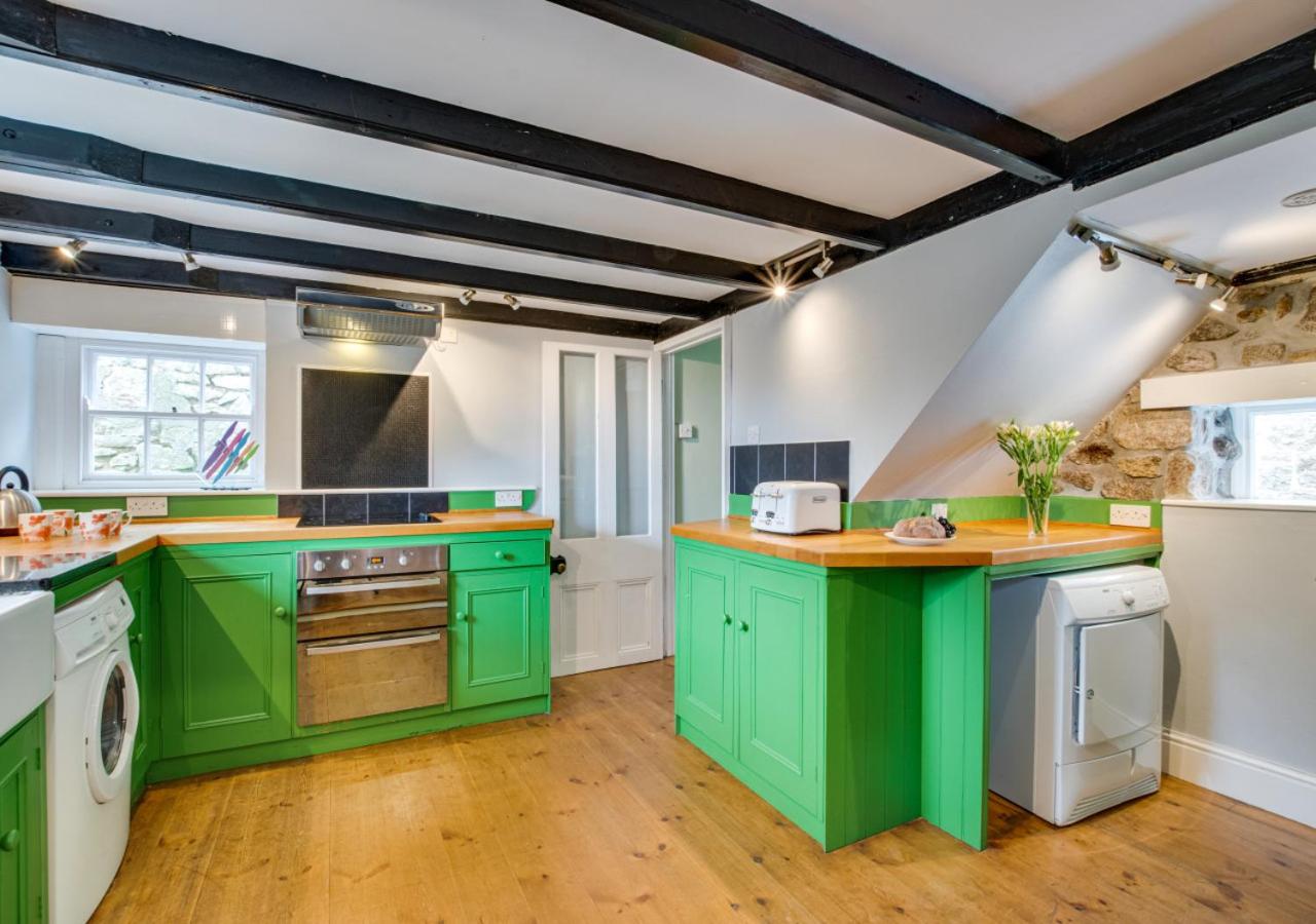 7 Bed in Mousehole oc-boslan