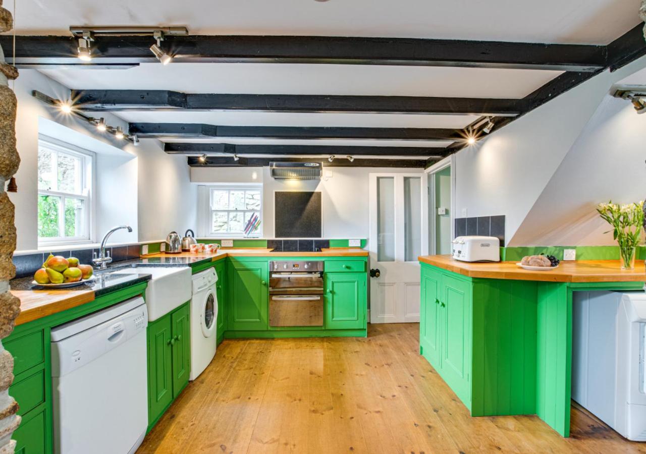7 Bed in Mousehole oc-boslan