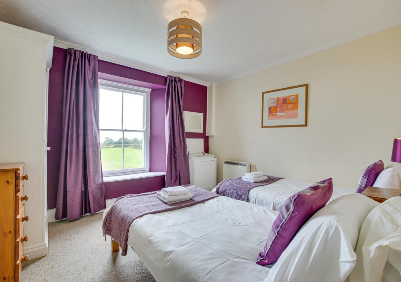 7 Bed in Mousehole oc-boslan