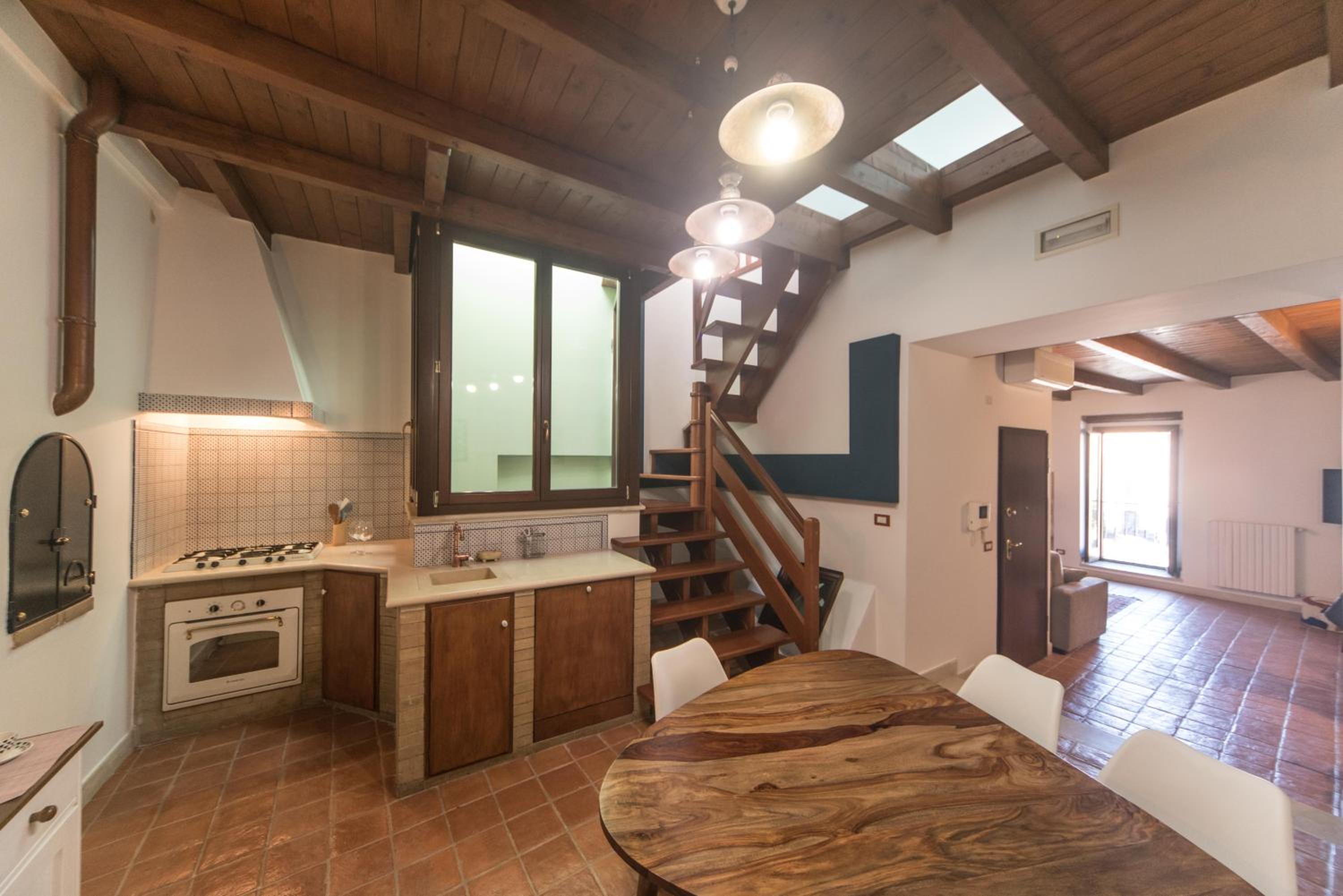 Sui tetti di Trani Harbour suite