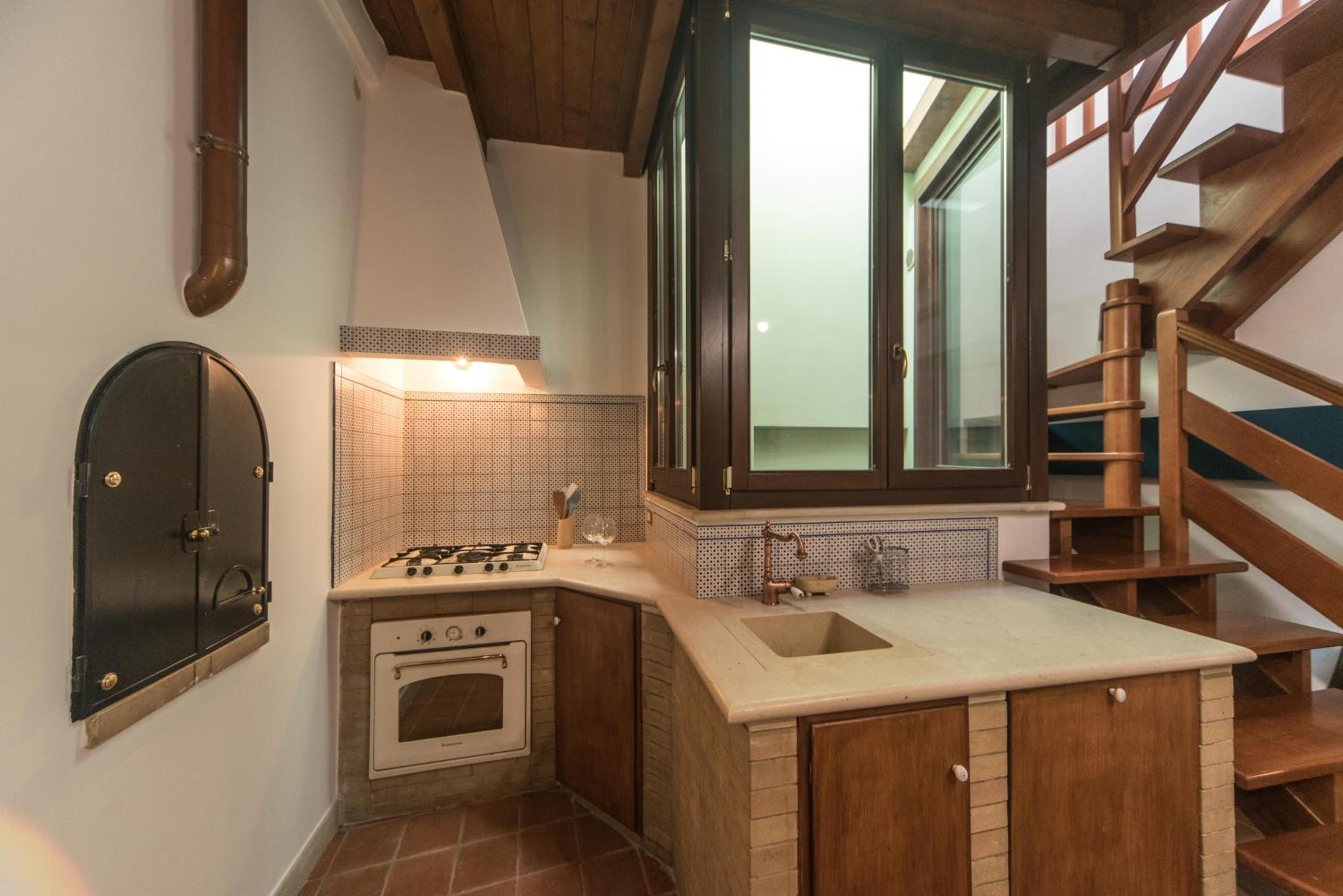 Sui tetti di Trani Harbour suite