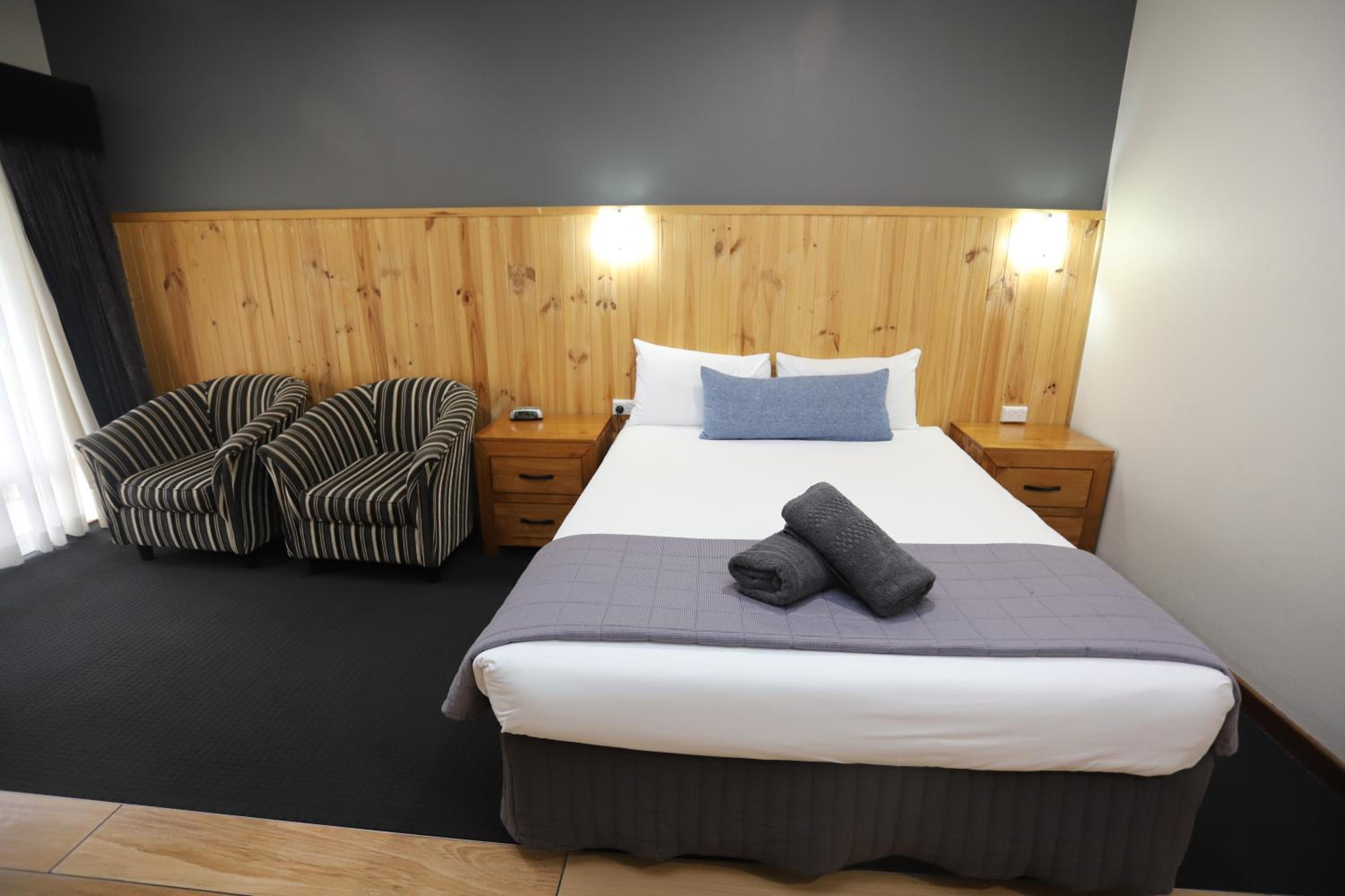 Sleepy Hill Motor Inn