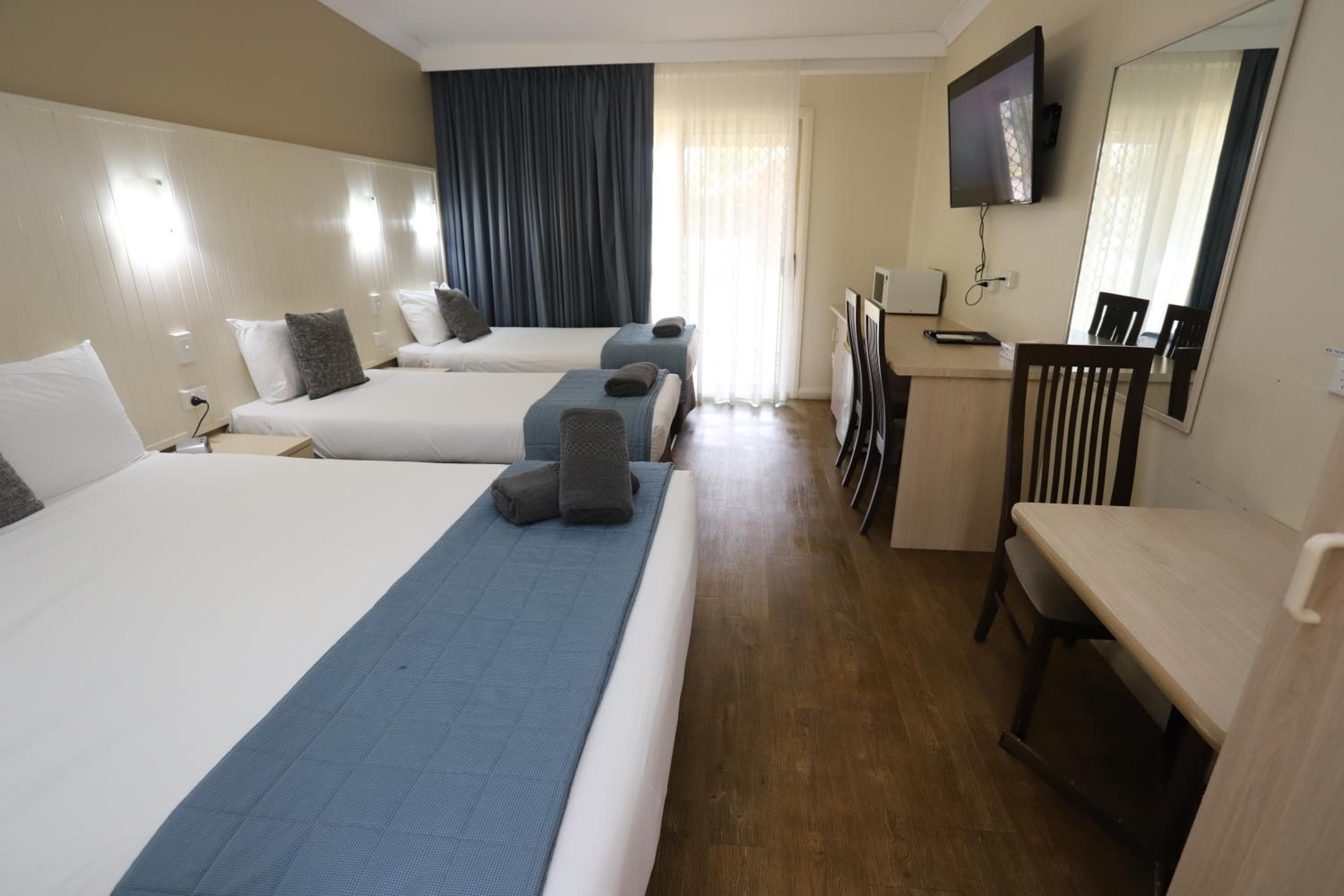 Sleepy Hill Motor Inn