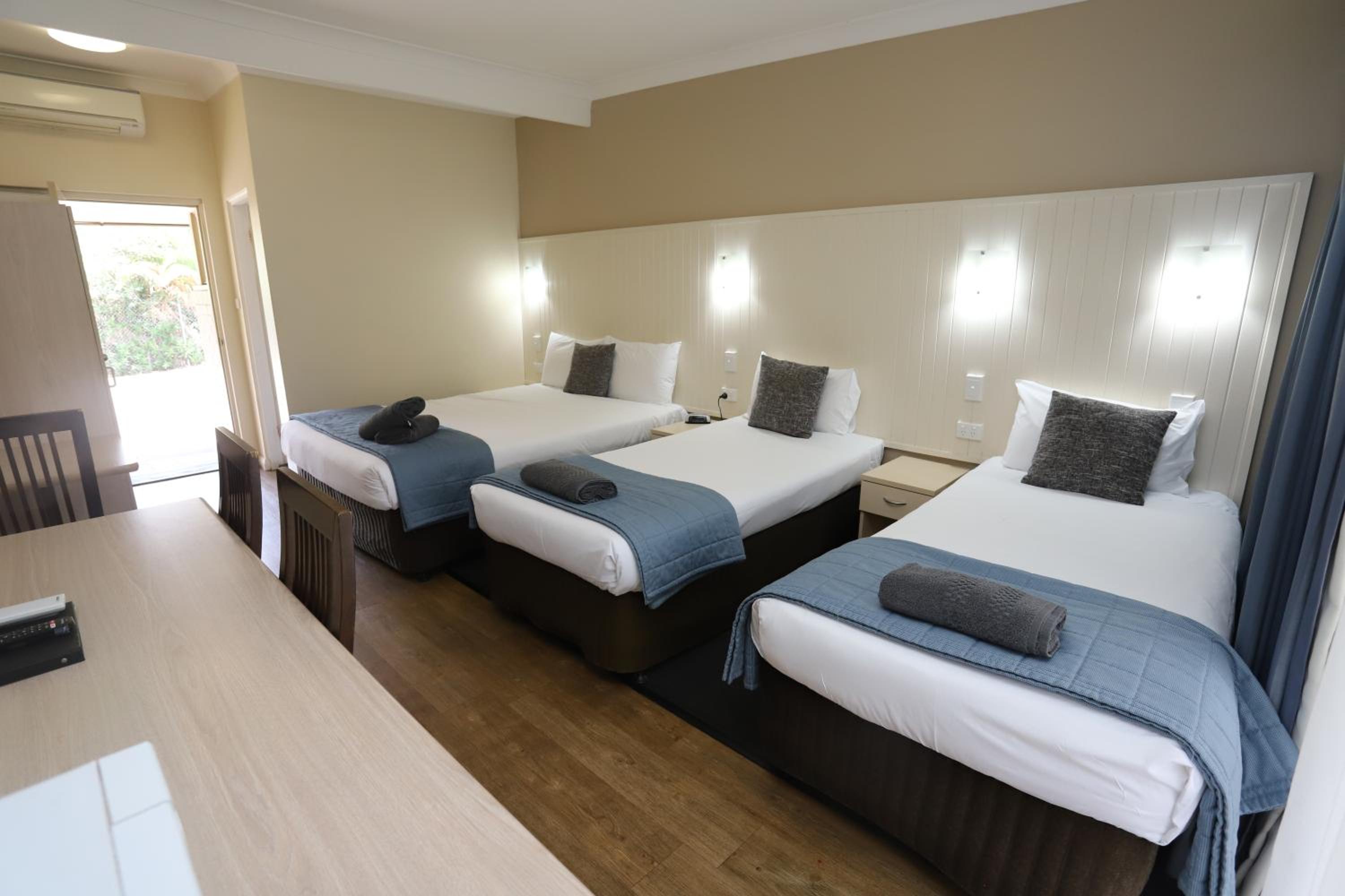 Sleepy Hill Motor Inn