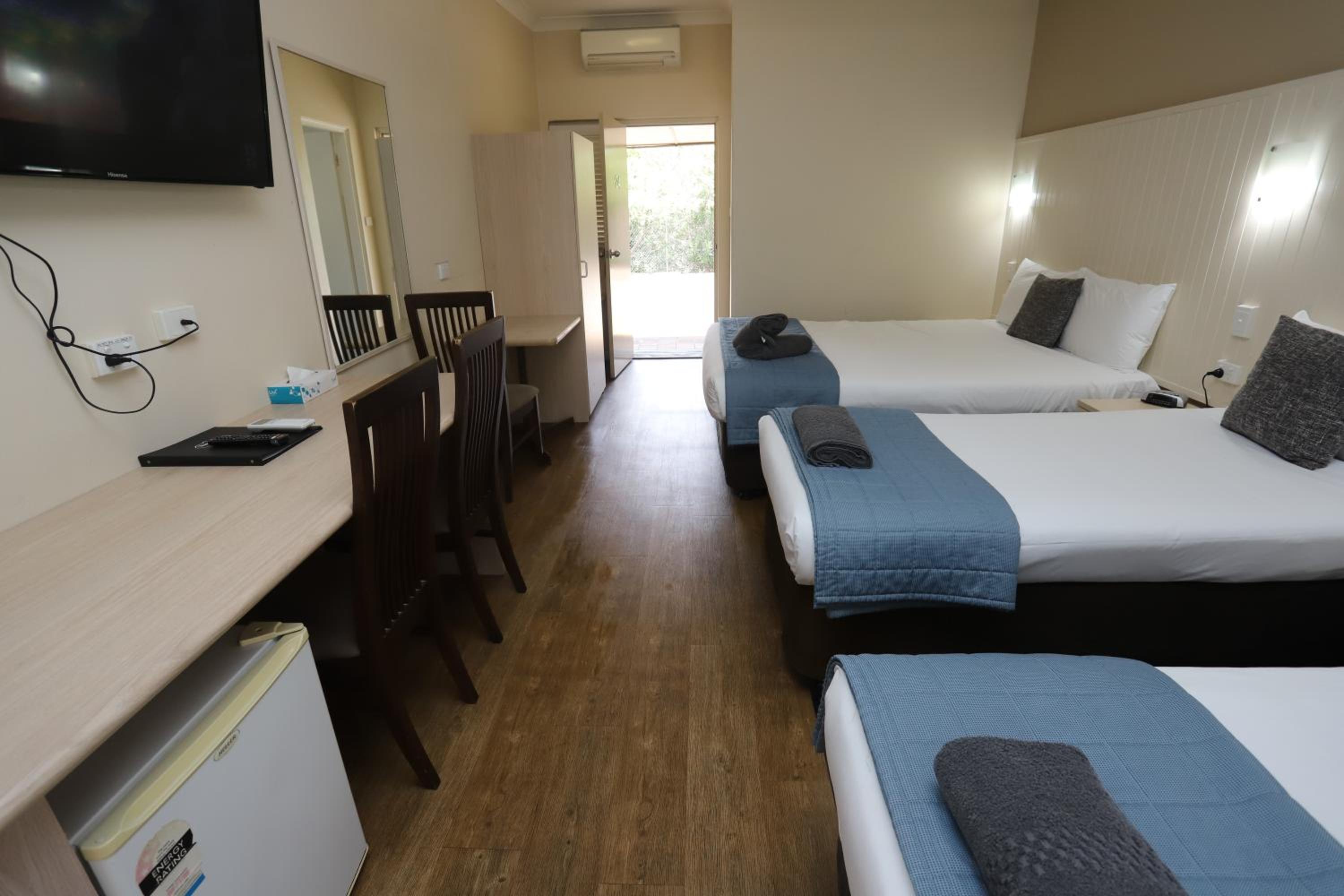 Sleepy Hill Motor Inn