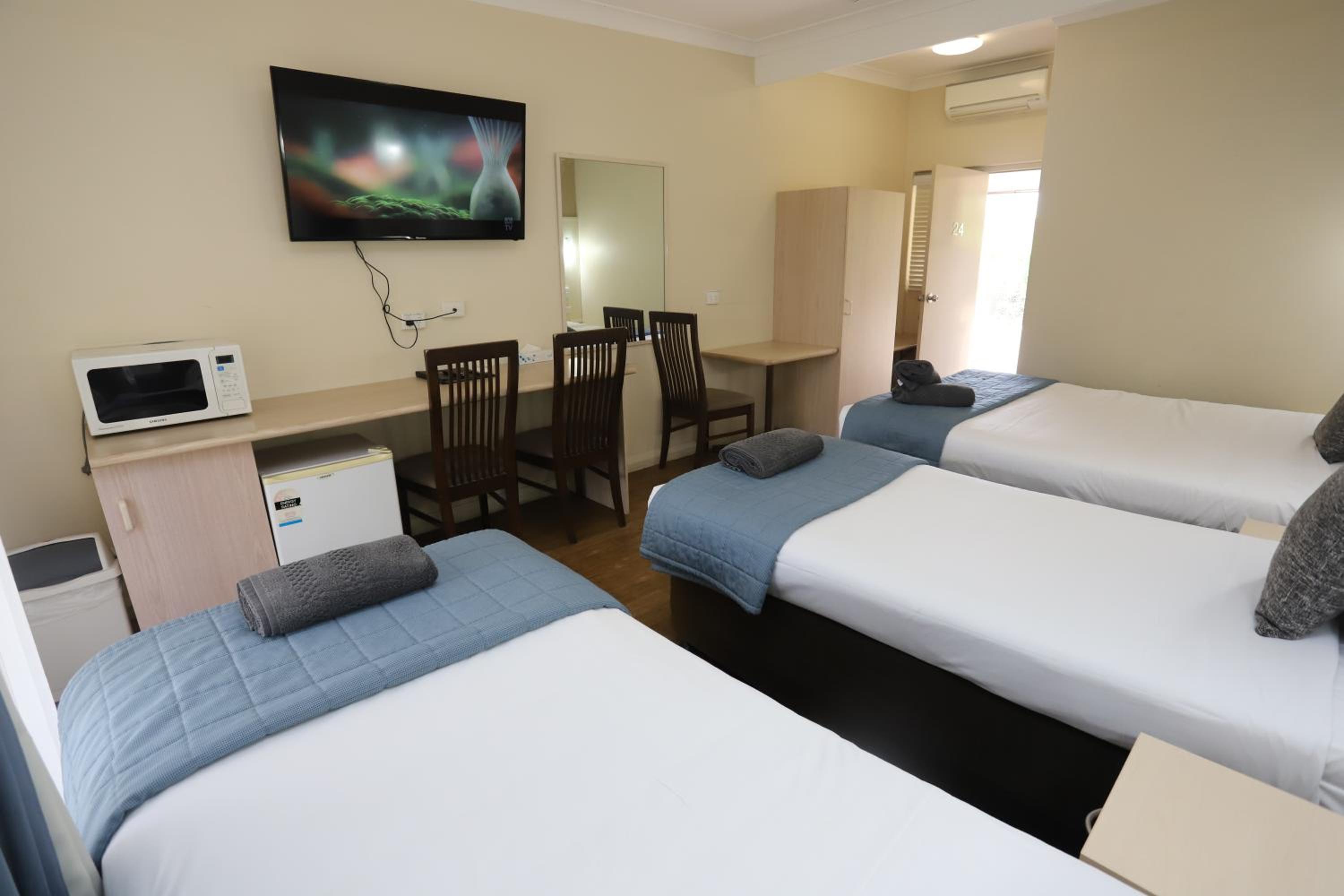 Sleepy Hill Motor Inn