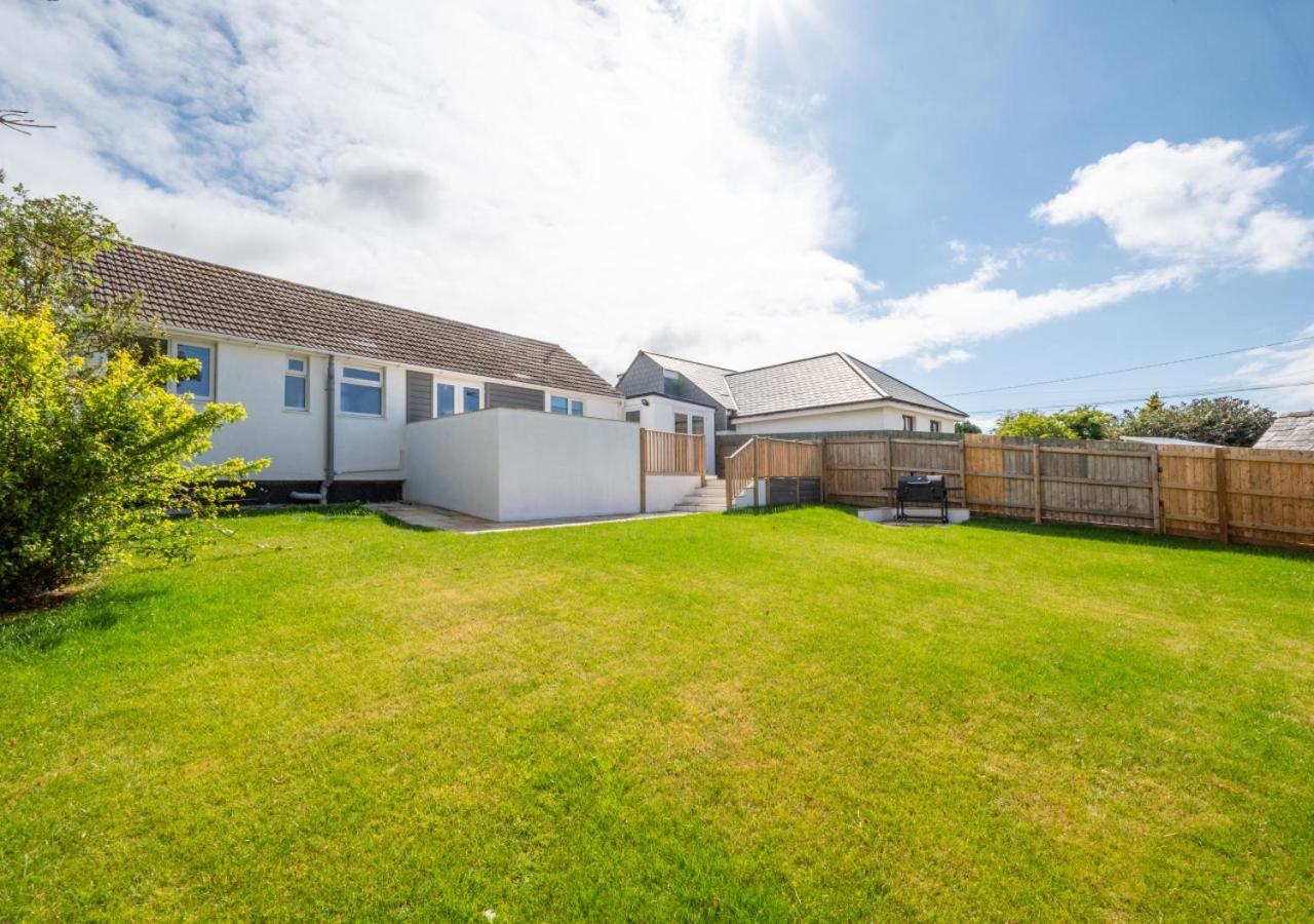 3 Bed in Higher Crackington oc-avond