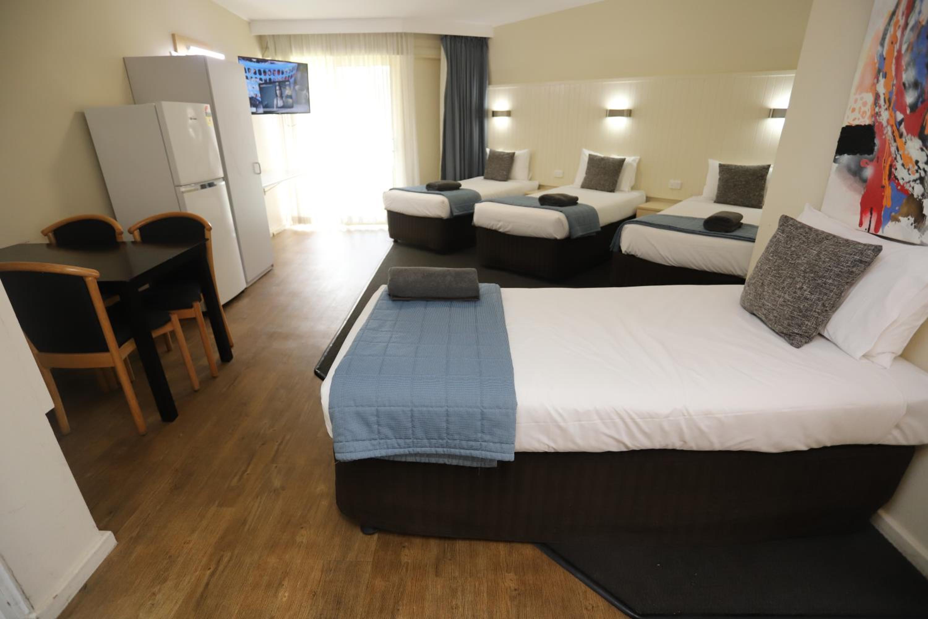 Sleepy Hill Motor Inn