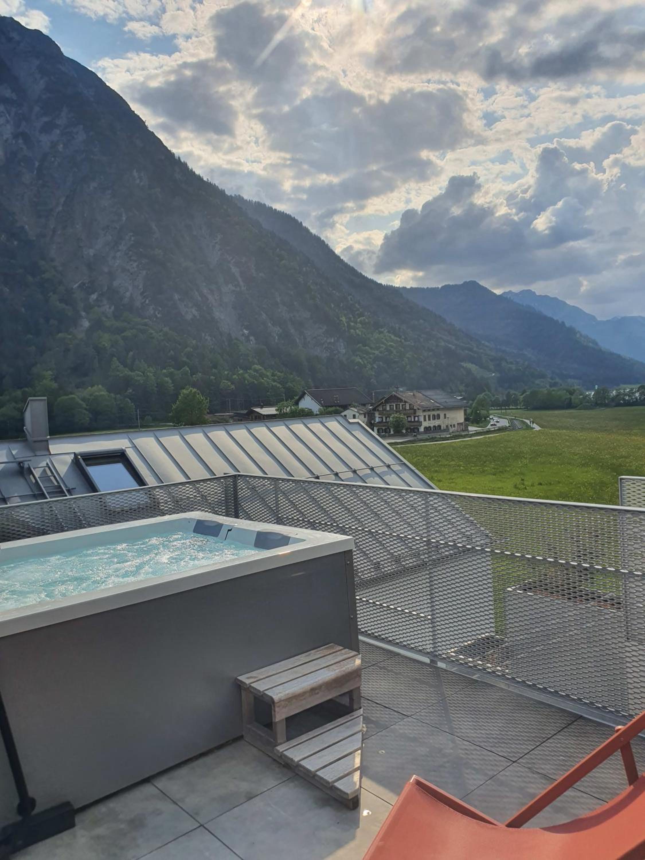 TIROLER TRIS modern villa 10 beds