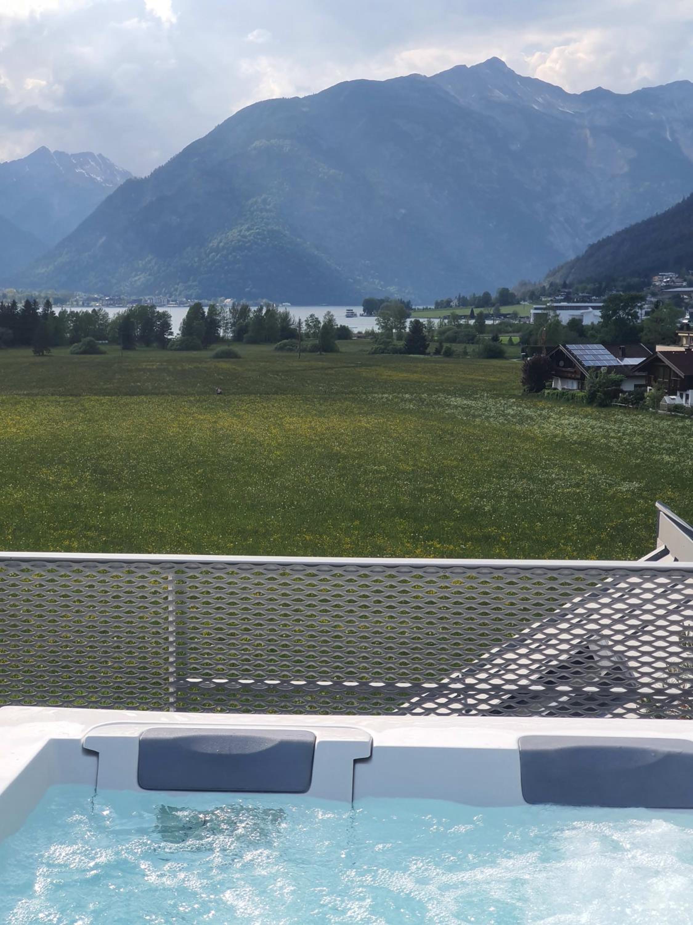 TIROLER TRIS modern villa 10 beds
