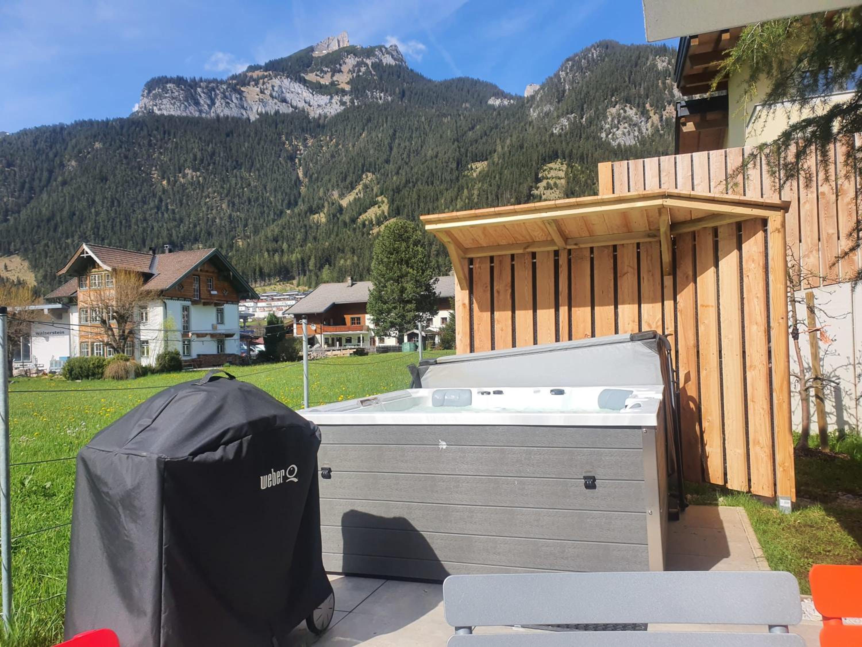 TIROLER TRIS modern villa 10 beds