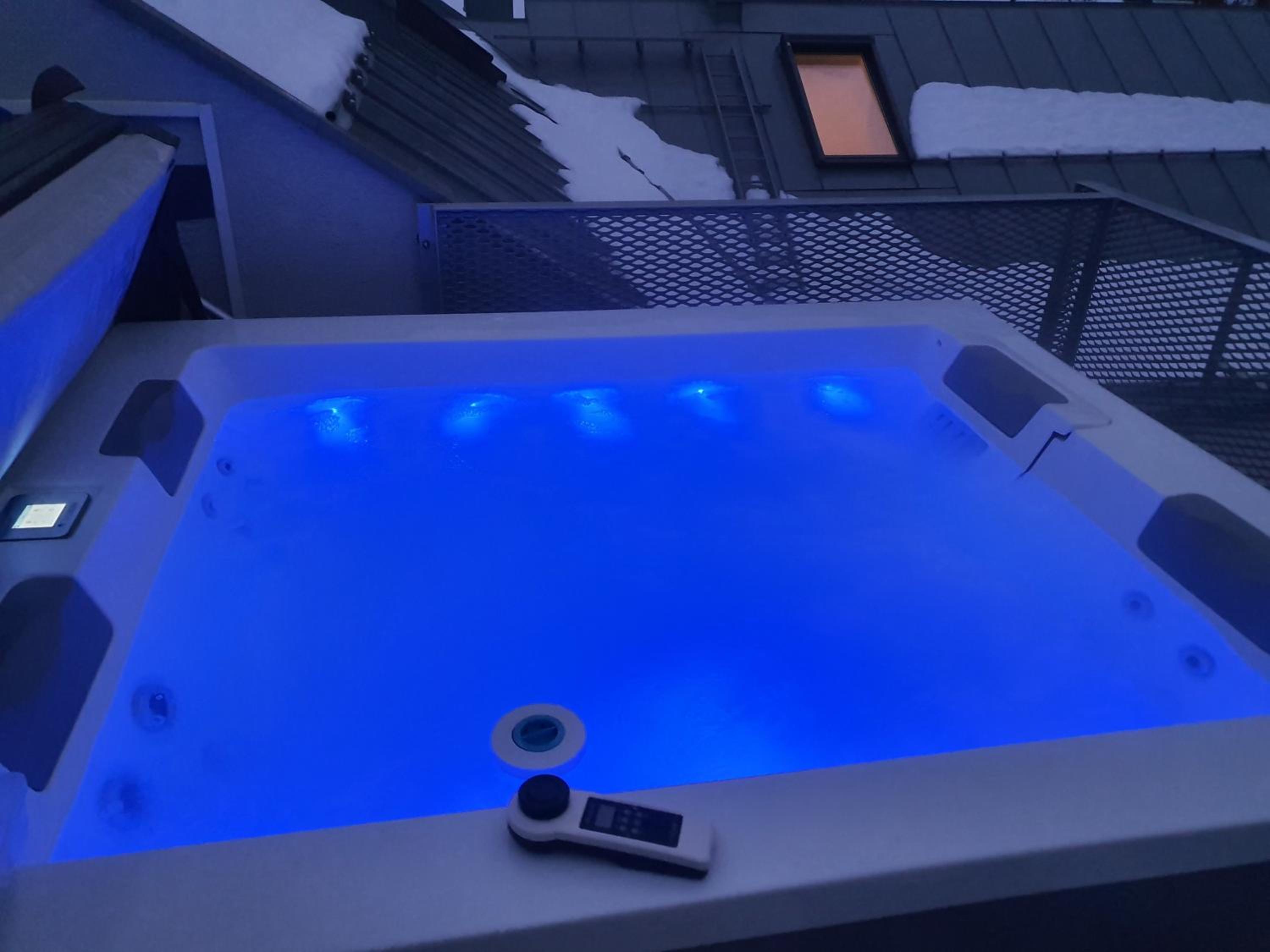 TIROLER TRIS modern villa 10 beds