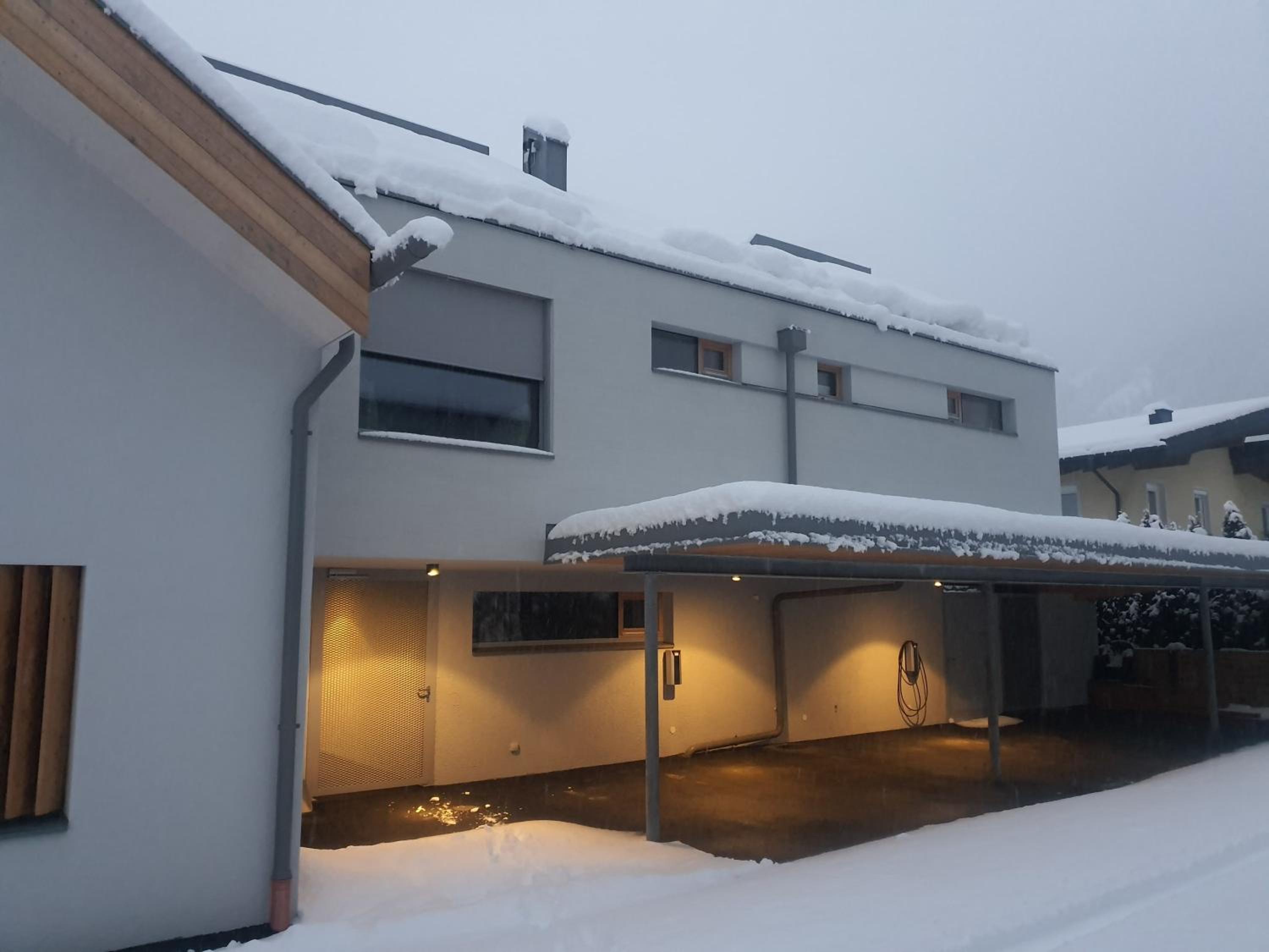 TIROLER TRIS modern villa 10 beds