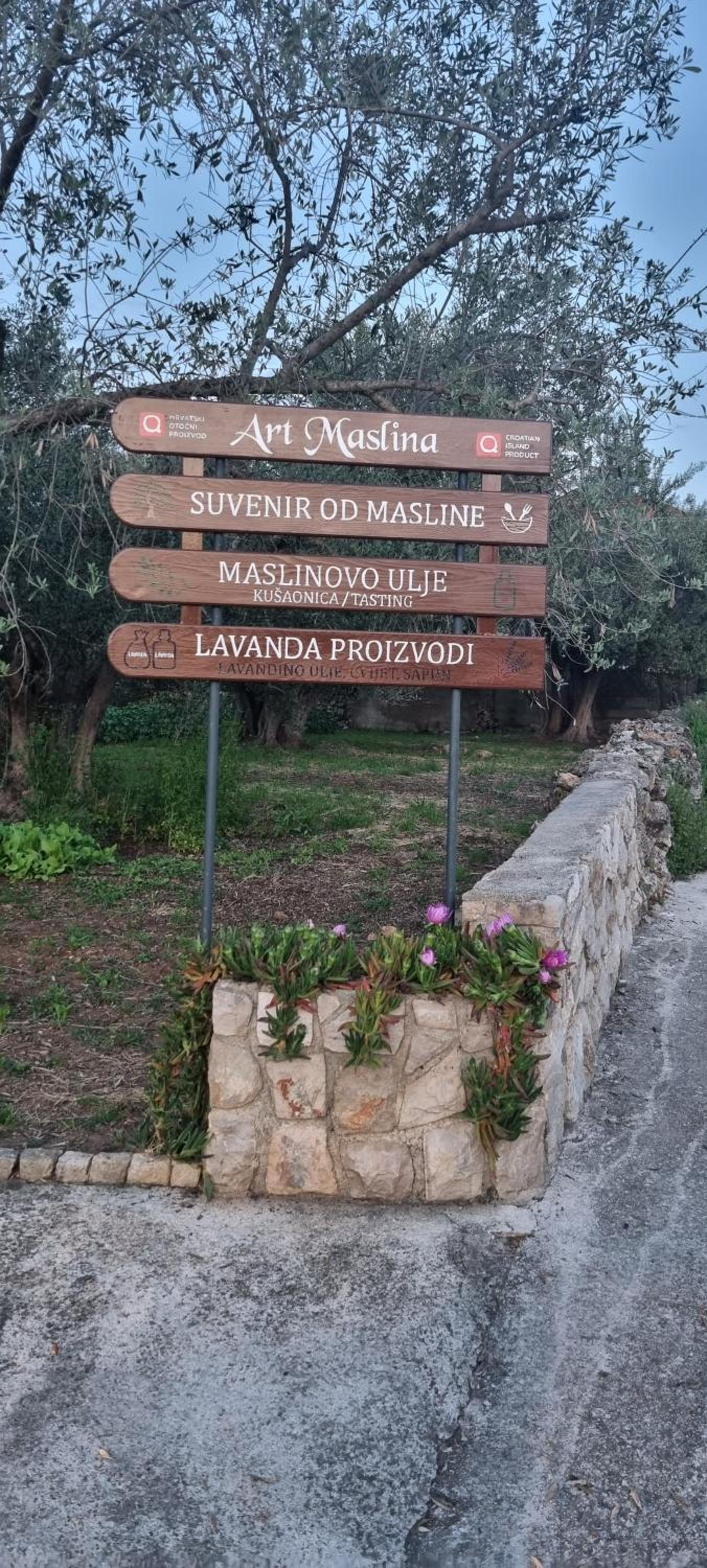 Senkini Dvori