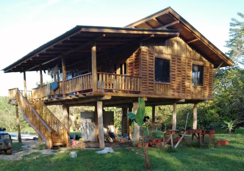 Maison autonome en bois, à Brasilito