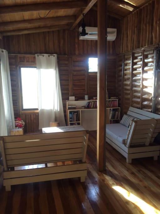 Maison autonome en bois, à Brasilito