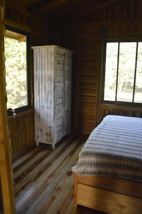 Maison autonome en bois, à Brasilito
